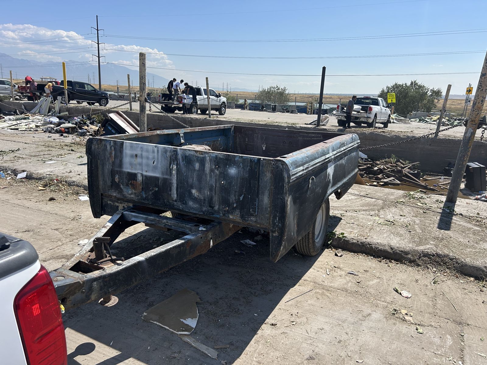 Truck bed trailer rental