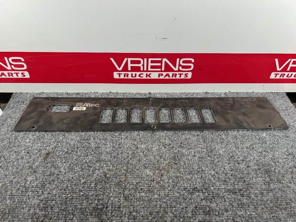 International Dash Panel