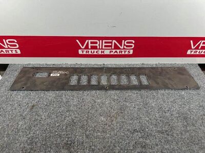 International Dash Panel with Switches & Hour Meter, Part # 73617050