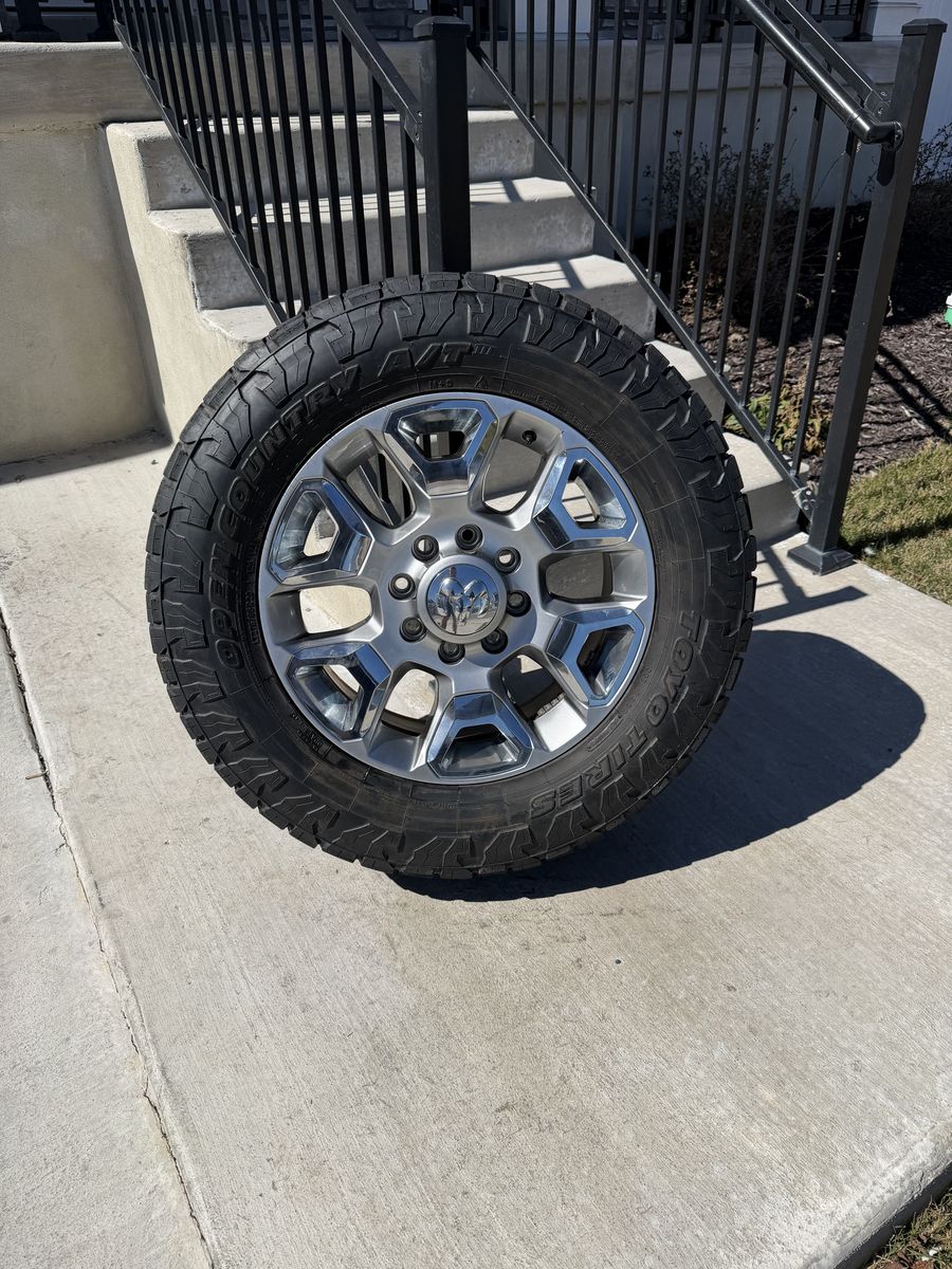 Dodge Ram 3500 Limited Rims and Tires 275/65R20