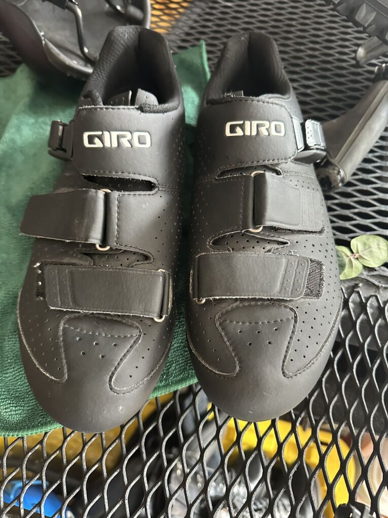 Cycling Shoes Size 10