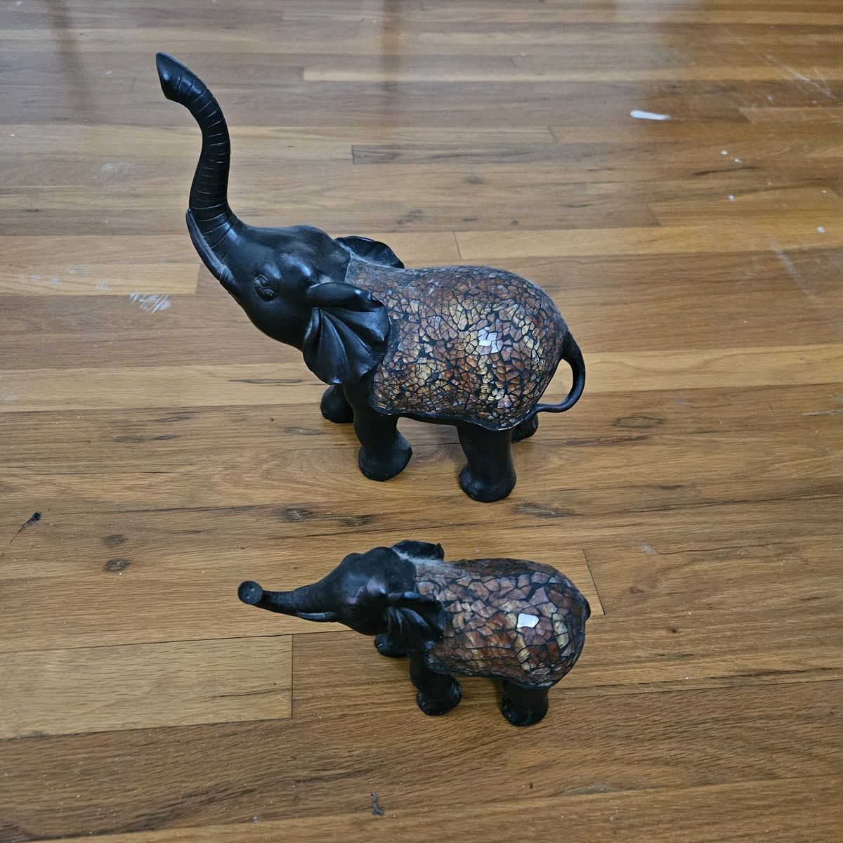 Elephant mother and baby ceramic statue