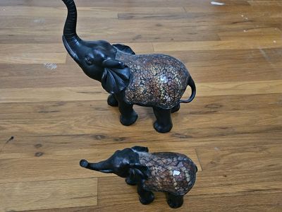Elephant mother and baby ceramic statue