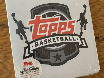 Brand New Sealed Topps Card Binder Basketball 3-Ring Binder Album