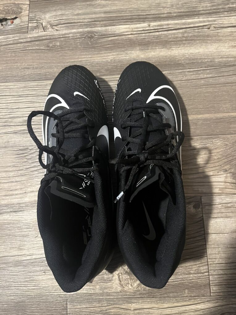 Nike Vapor Edge Elite 360 Black Cleats. Size 14.5