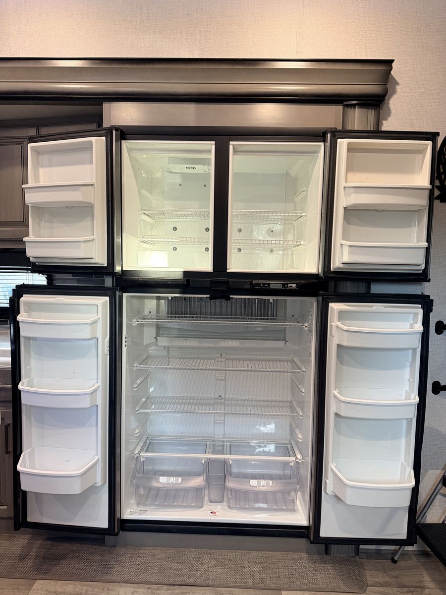 Main image 47