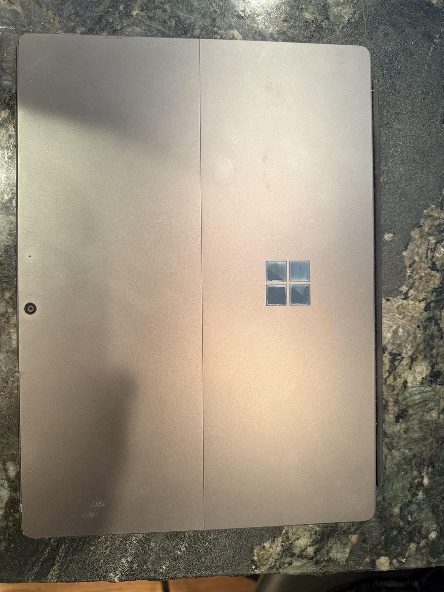 Main image 3