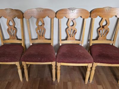 DINING CHAIRS