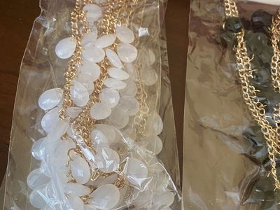 NEW - Pretty Double Layer Gold Necklaces W/ Lightweight Acrylic Faceted Beads - Choose Your Color.