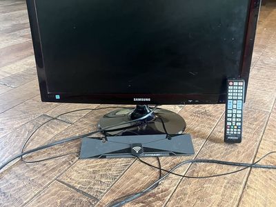 Samsung SyncMaster T24B350 24-Inch LED TV Monitor with Remote