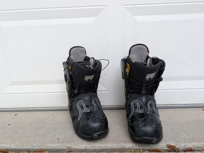 Burton Iroc Women's Snowboard Boots -Size 7