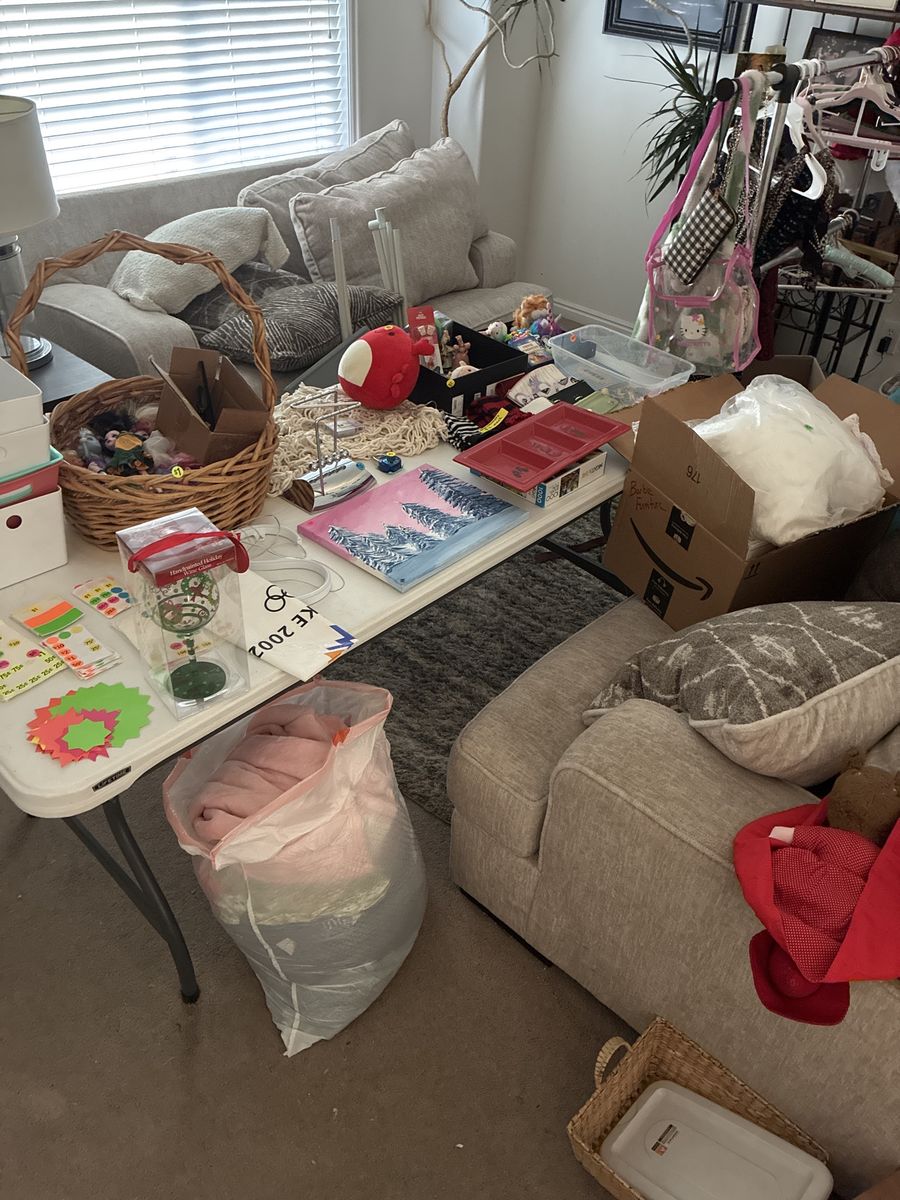 Multifamily huge yard sale 6/20 8-2pm