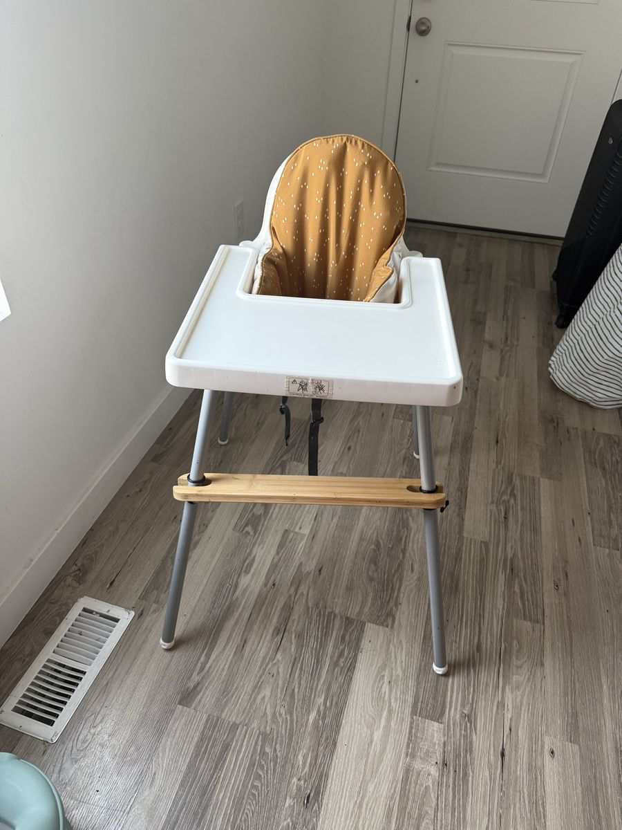 IKEA Antilop Highchair with Wooden Footrest and Cushion Covers