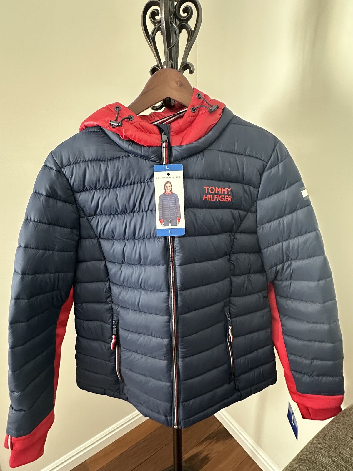 NEW Tommy Hilfiger Sport Light Weight Packable Hooded Jacket Women's Large