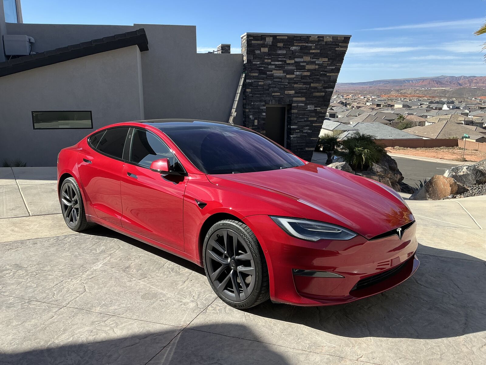 2021 Tesla Model S Plaid