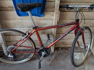 Trek 820 mountain bike