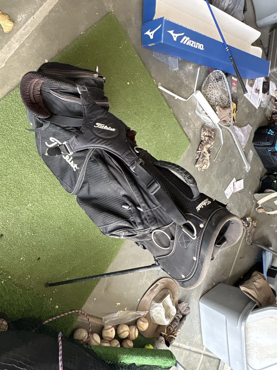 Titleist Black Golf Stand Bag with Backpack Straps and Integrated Stand