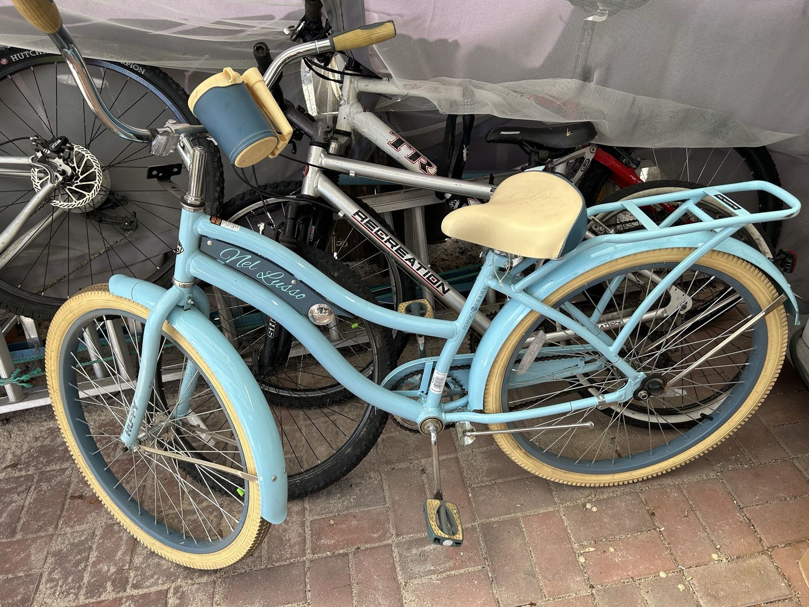 Huffy 26" Nel Lusso Cruiser Bike, Fits Riders 60"+, Light Blue, Adult, Women's