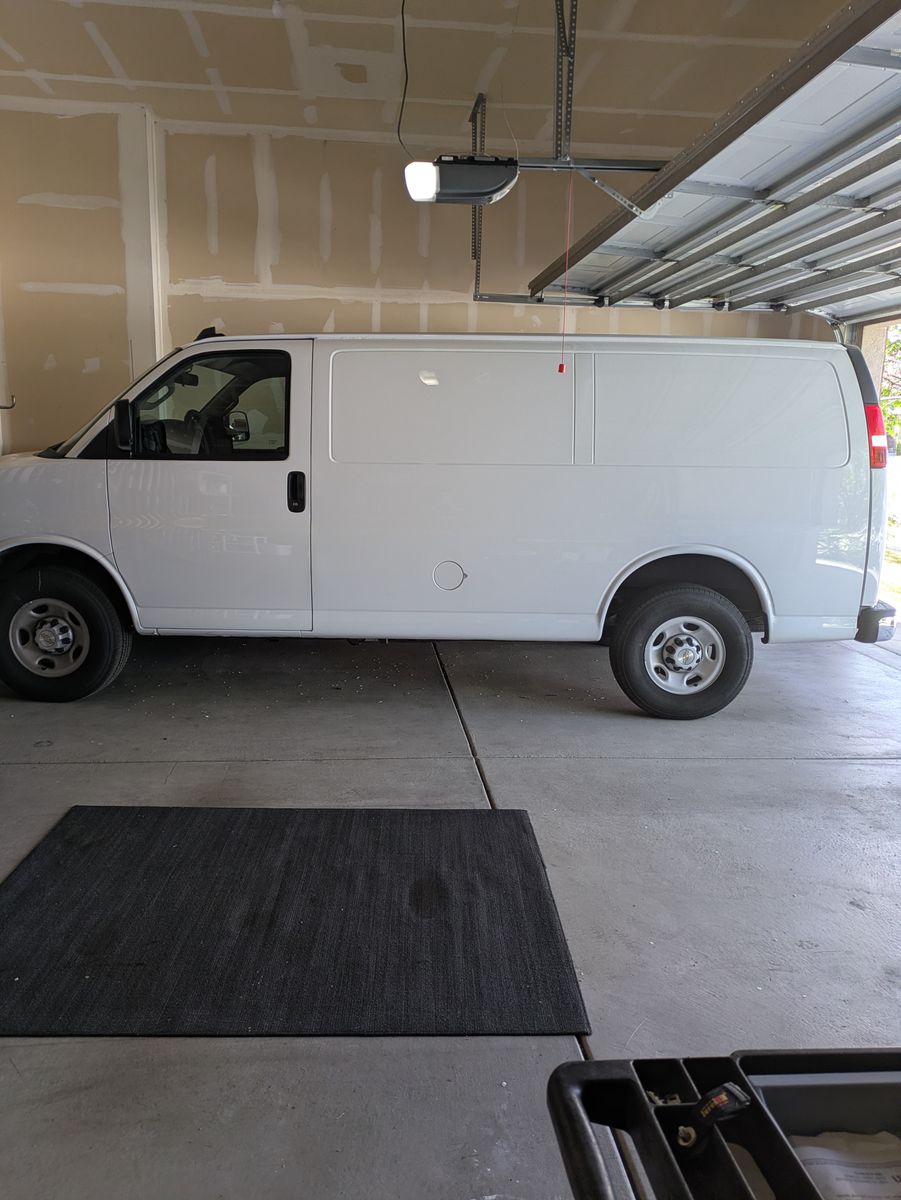 2024 Chevrolet Express 2500