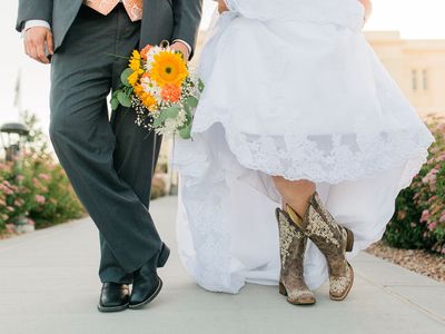 Country Chic Wedding Dress - Size 18