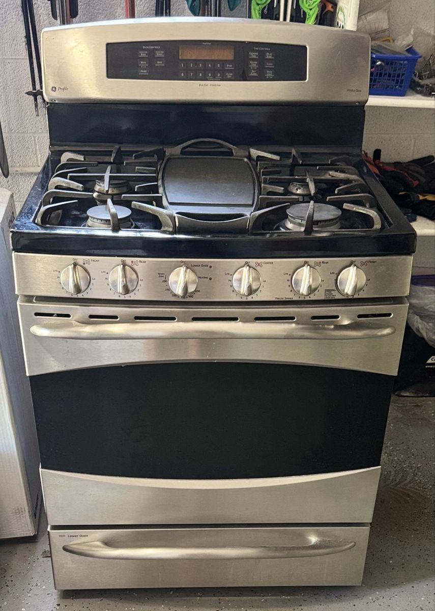 GE Profile 30” Dual Fuel (gas & electric) Oven Range
