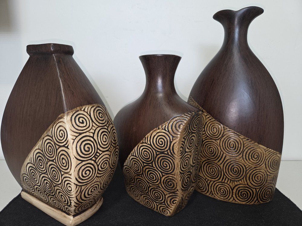 Set of 3 Decorative Brown Vases with Swirl Pattern