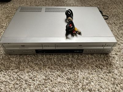 Sony Vhs DVD Player Combo CRT