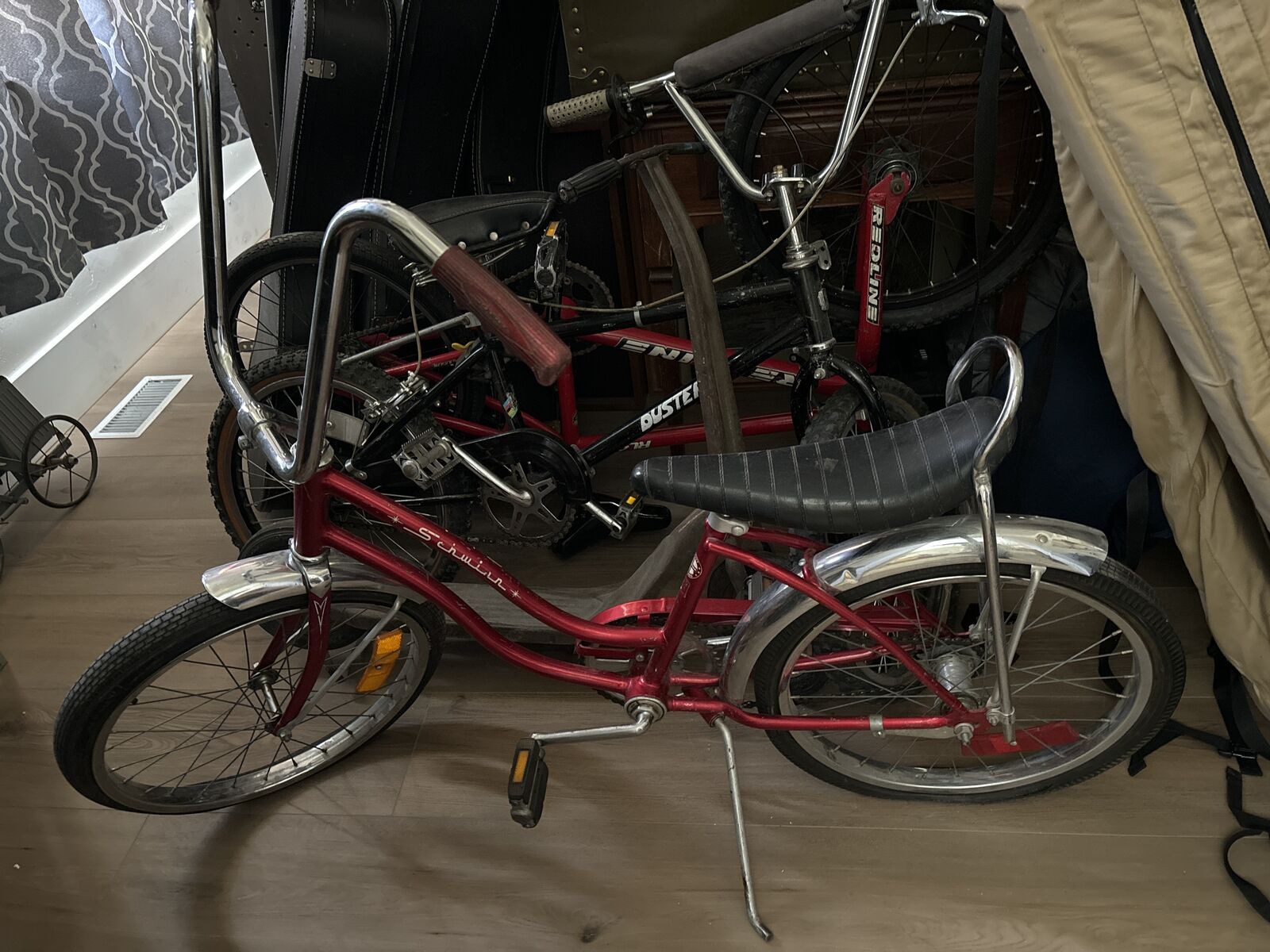 Vintage schwinn sting-ray Fair Lady bike