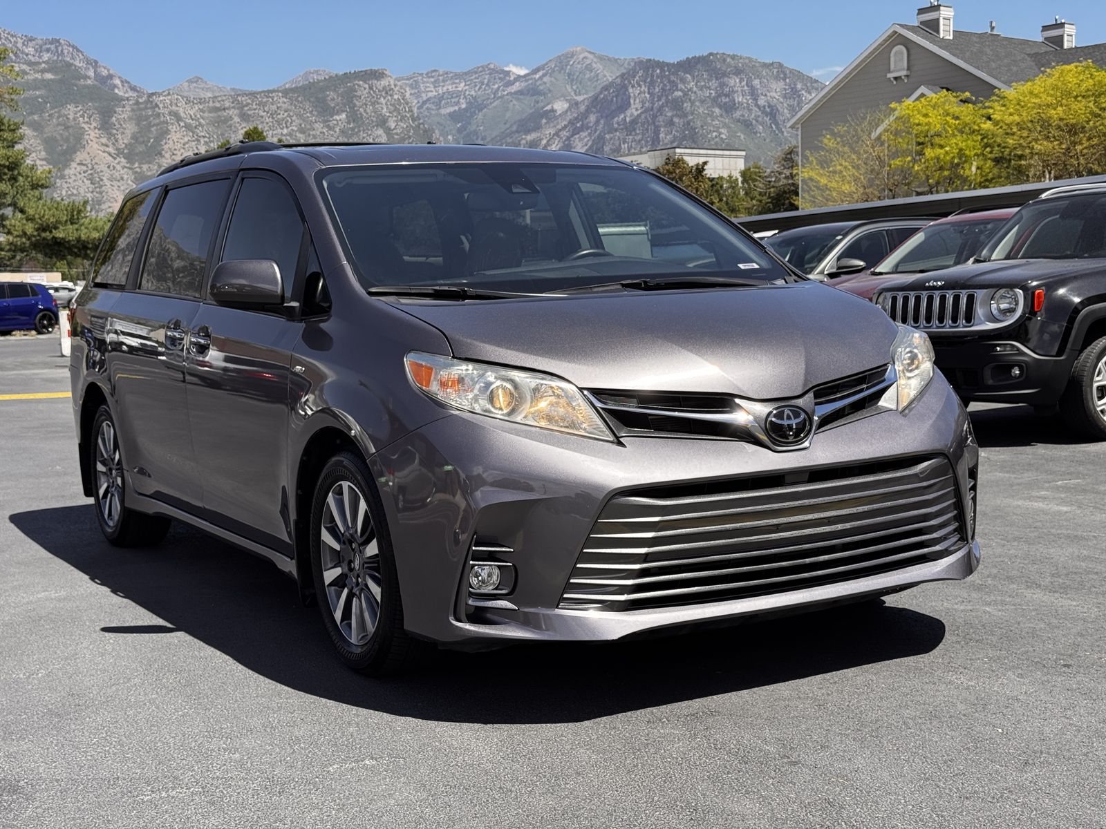 2019 Toyota Sienna XLE 7-Passenger