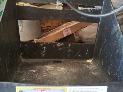 2 Heating Lamp 2 eggs laying Nest hen chickens