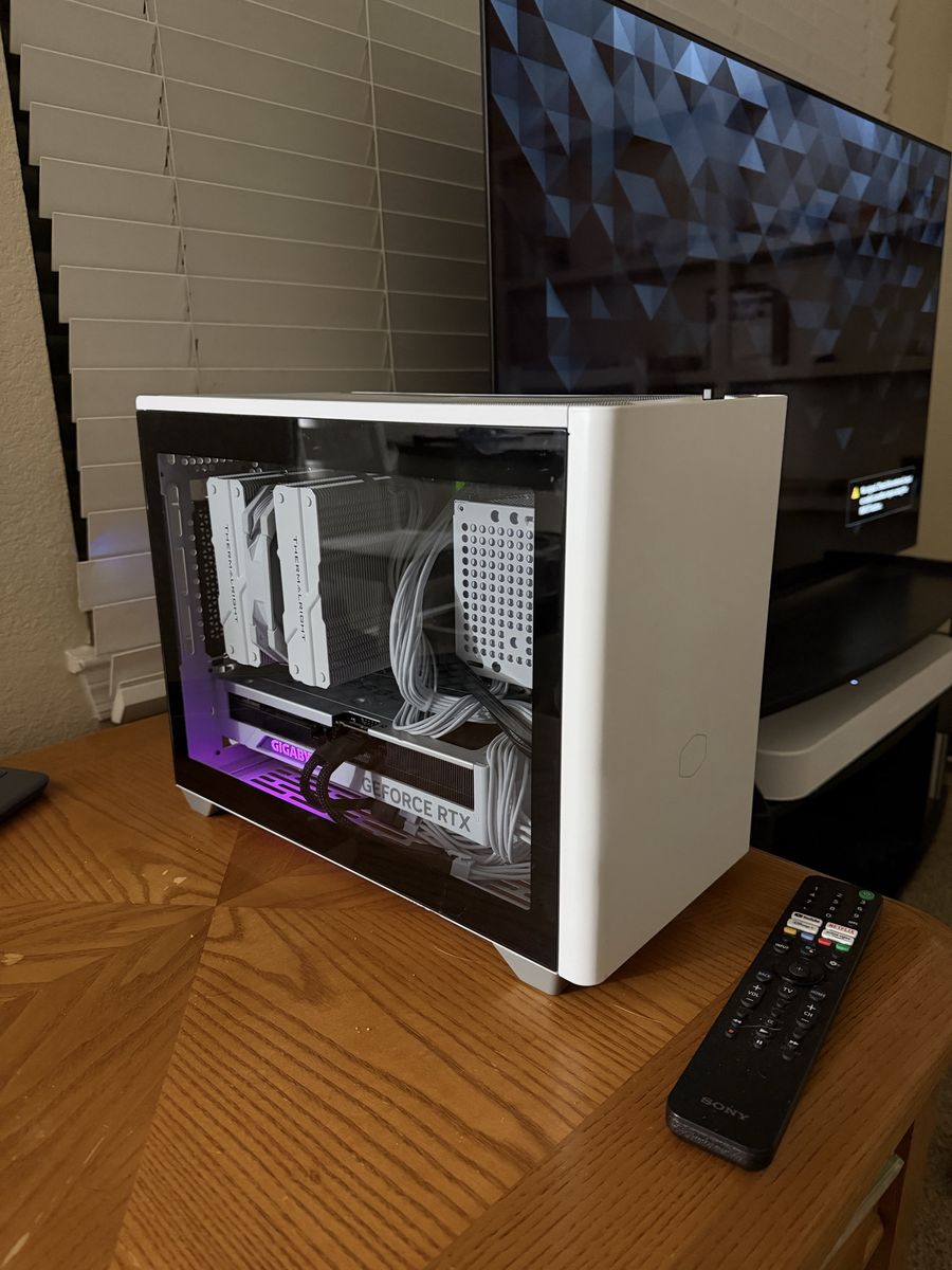 High-End SFF Gaming PC (4070 Ti Super, 7600x, 32GB DDR5)