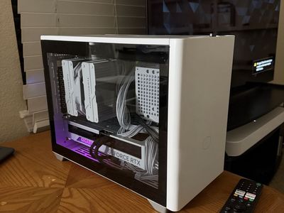 High-End SFF Gaming PC (4070 Ti Super, 7600x, 32GB DDR5)