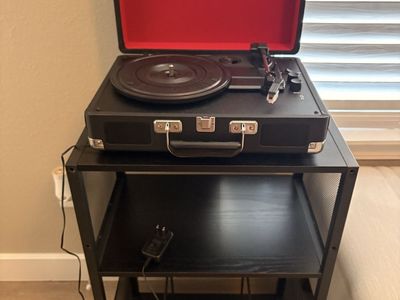 Record player with stand