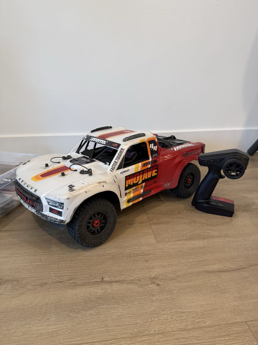 Arrma Mojave 4s