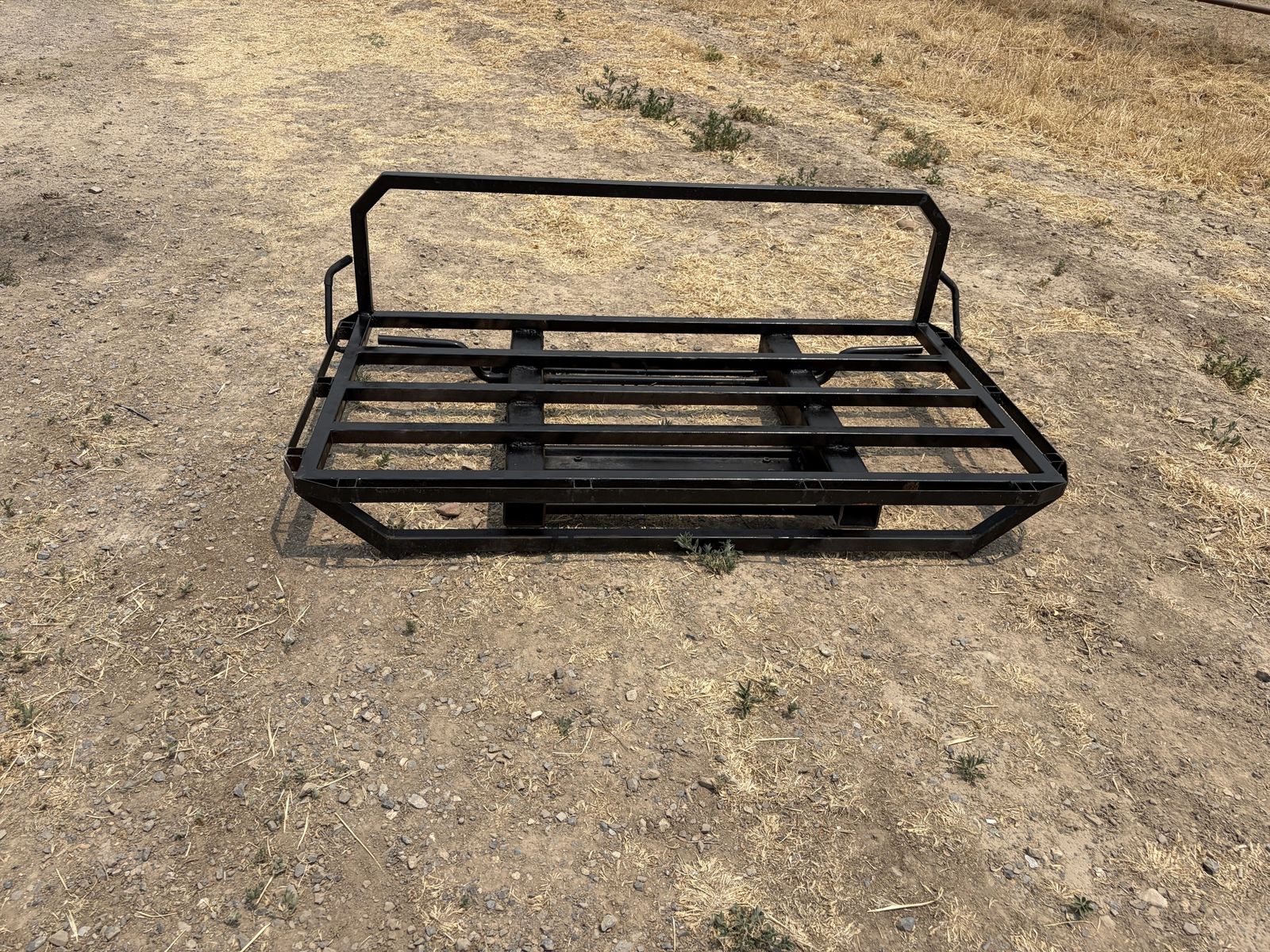 Heavy duty flatbed for side-by-side