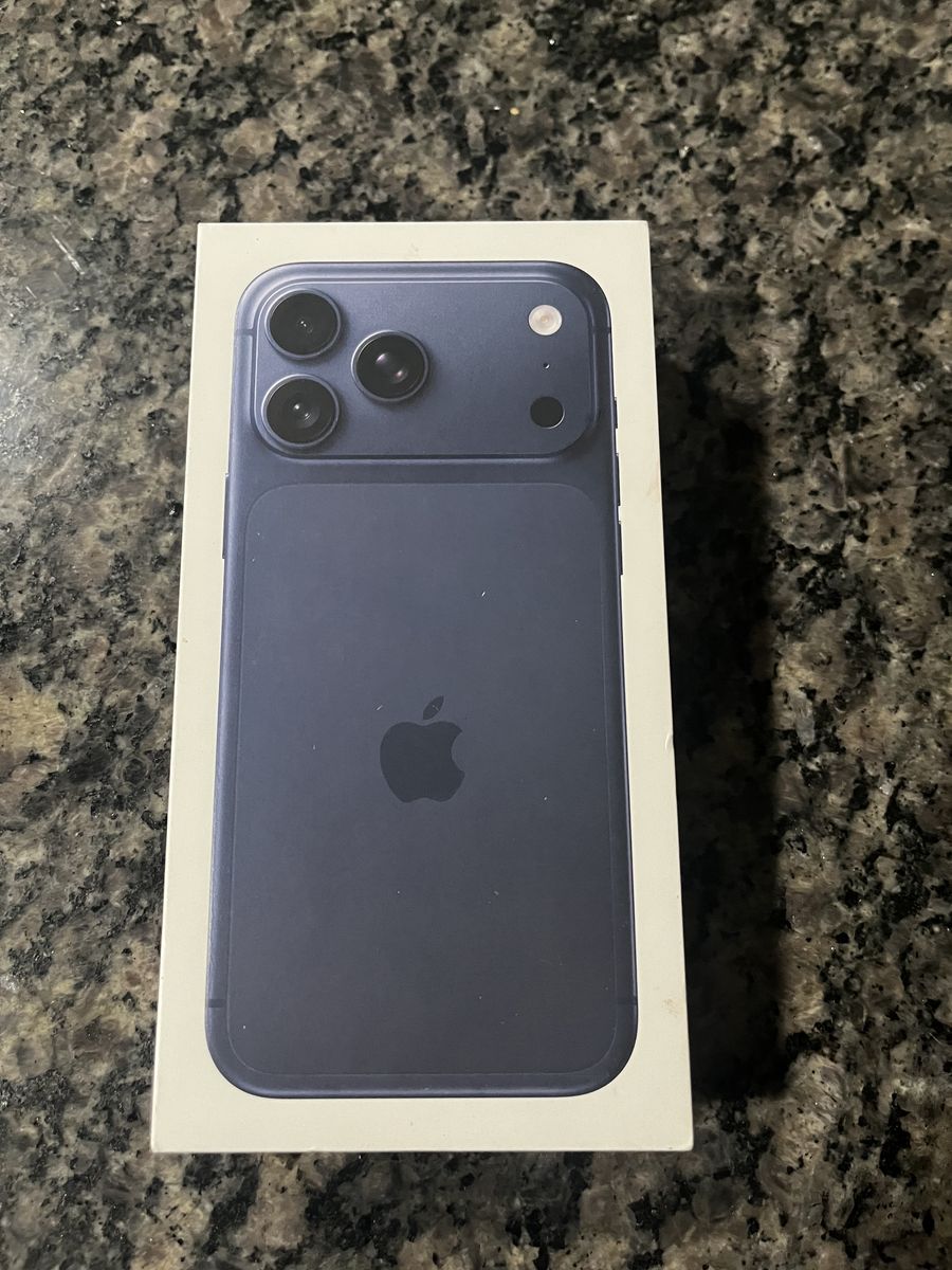Iphone 17 Pro Max Blue Color