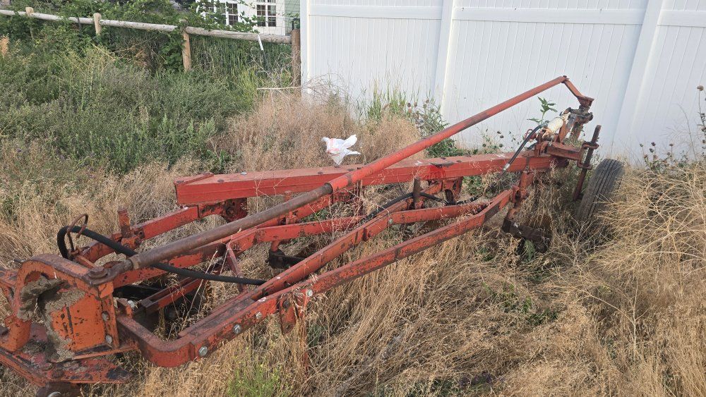 Vintage Red 4-Bottom Tractor Moldboard Plow Farm Implement