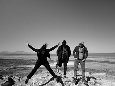 Experienced post-punk/alt rock/whatever band seeking Woman bassist/singer