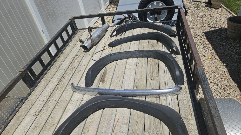 Used Fender Flares & Muffler for Car/Truck - Auto Parts Accessories