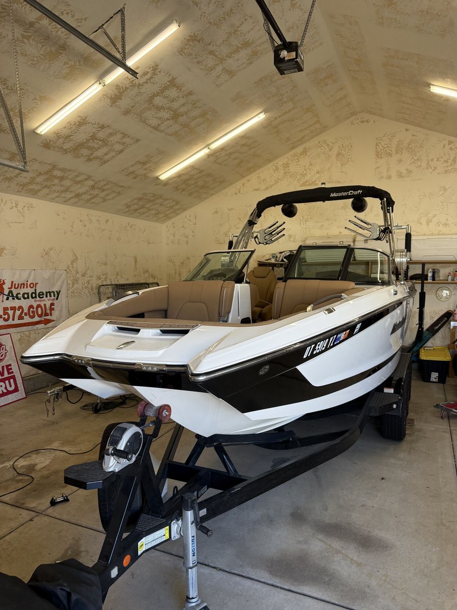 2019 Mastercraft X24