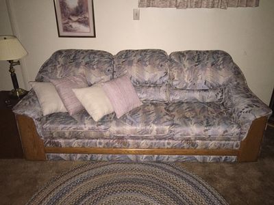 Simmons Hide-A-Bed Floral Sleeper Sofa with Solid Wood Trim