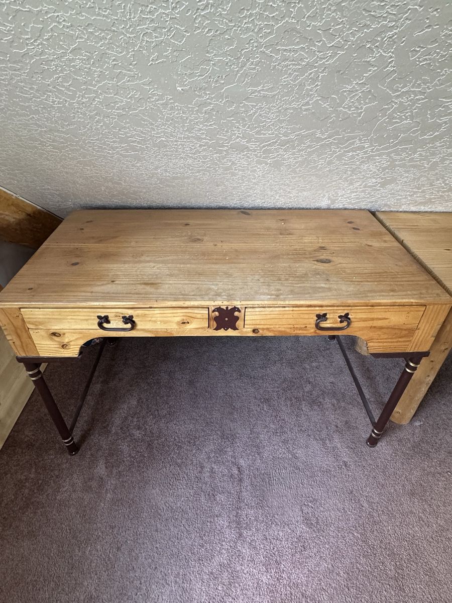 Pine Desk