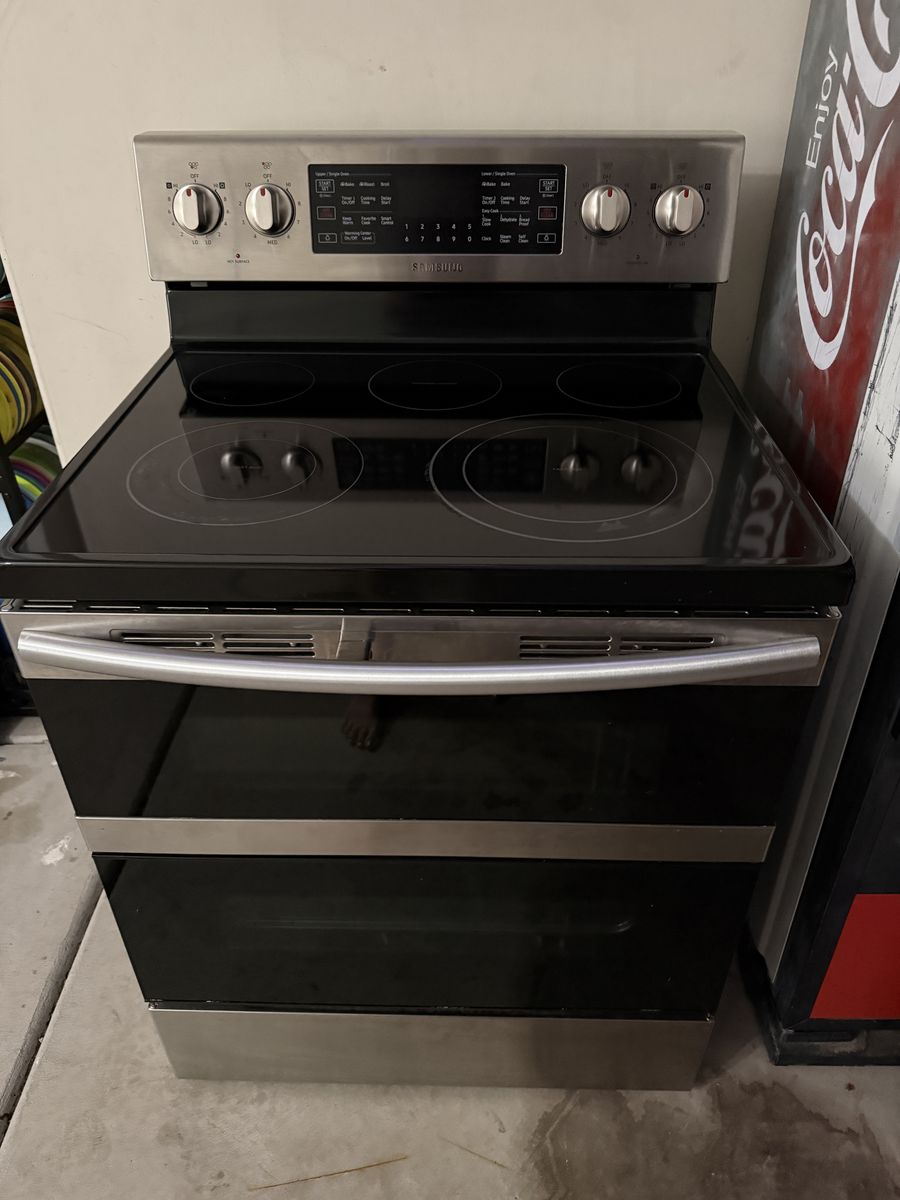 Samsung Electric Double Oven - 5.9 cu. ft. Stainless Steel  MODEL: NE59M6850SS