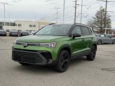 2026 Volkswagen Taos SE Black 4Motion