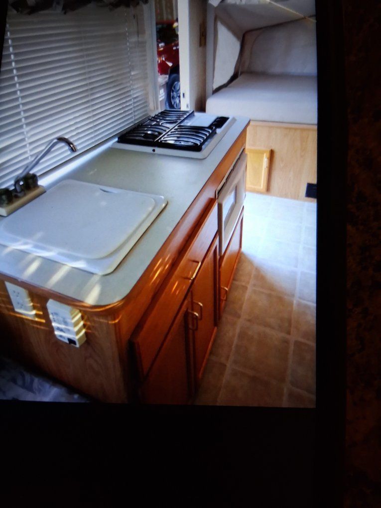 Main image 4