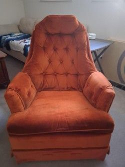 Comfortable Swivel/Rocking Chair