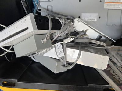 Wii /wii board two controls