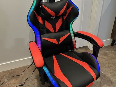 New Hoffree Gaming Chair RGB LED Massage Speakers