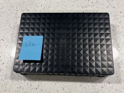 Seagate Expansion Desktop 5TB External Hard Drive USB 3.0