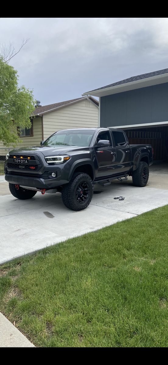 2022 Toyota Tacoma TRD Off-Road